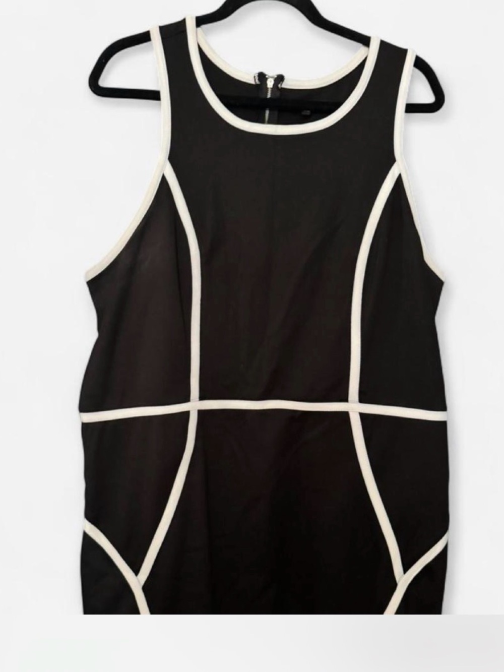 BB Dakota Black Tank with Cream Contrast Piping